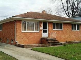 7209 Parma Park Blvd, Parma, OH 44130