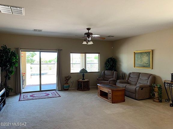 3rd image of 465 S Sunny Rock Dr