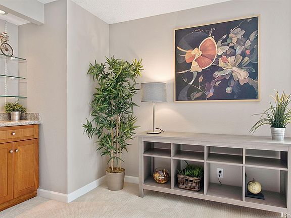 3rd image of 1 Daniel Burnham Ct APT 709