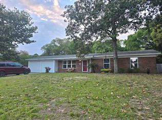 229 Bayou Woods Dr, Fort Walton Beach, FL 32548
