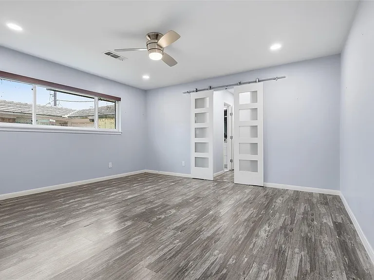 5347 Rutherglenn Dr — Photo 9