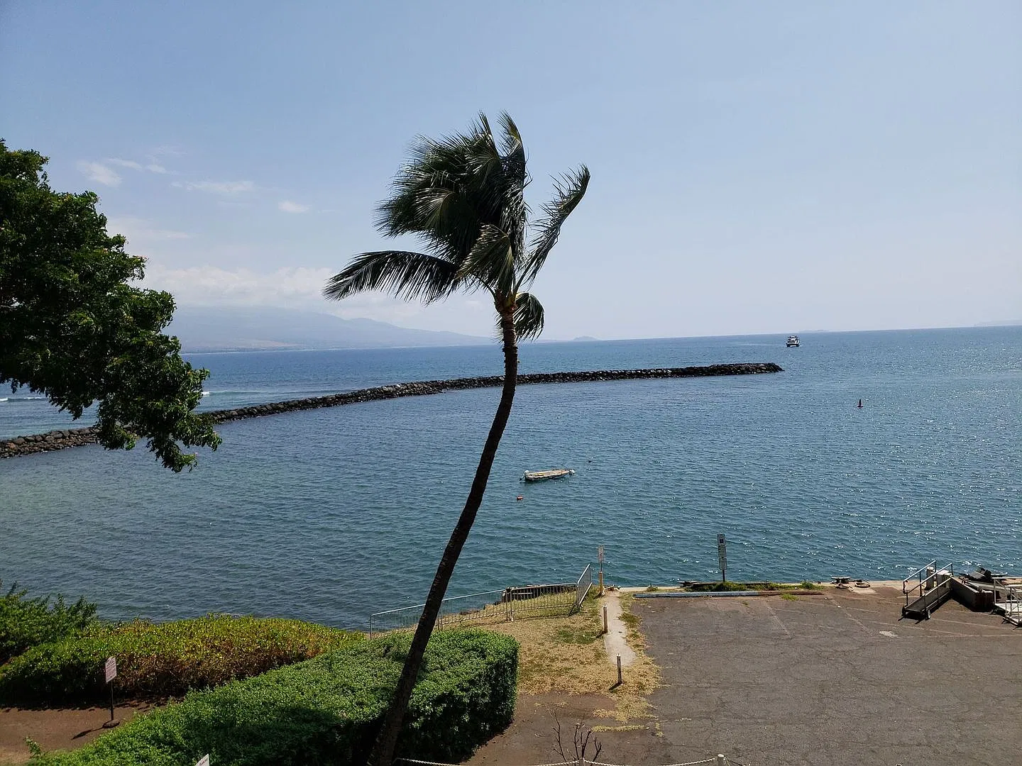 Maalaea Mermaid Oceanfront - Unfurnished 1 bedroom 1.5 bath - Avail. Nov. 1st — Photo 2