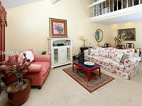 5th image of 126 Windward Village Dr