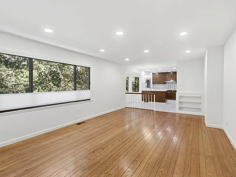 3 Kennedy Pl — Photo 33