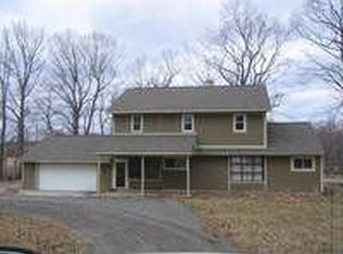 8203 Tower Rd, South Lyon, MI 48178