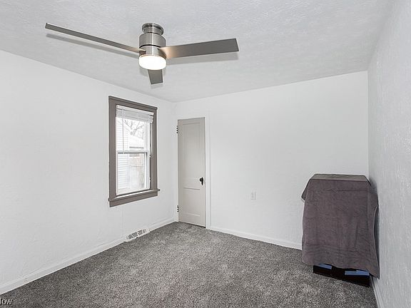 5th image of 9985 Colfax Dr