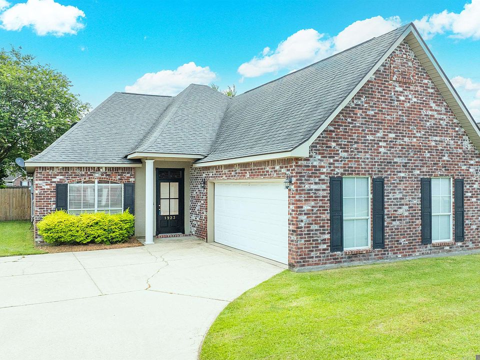 1st image of 1923 Hunters Way Dr