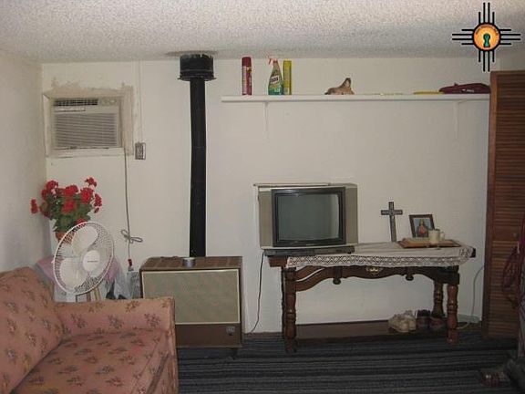 3rd image of 1306 Lead St