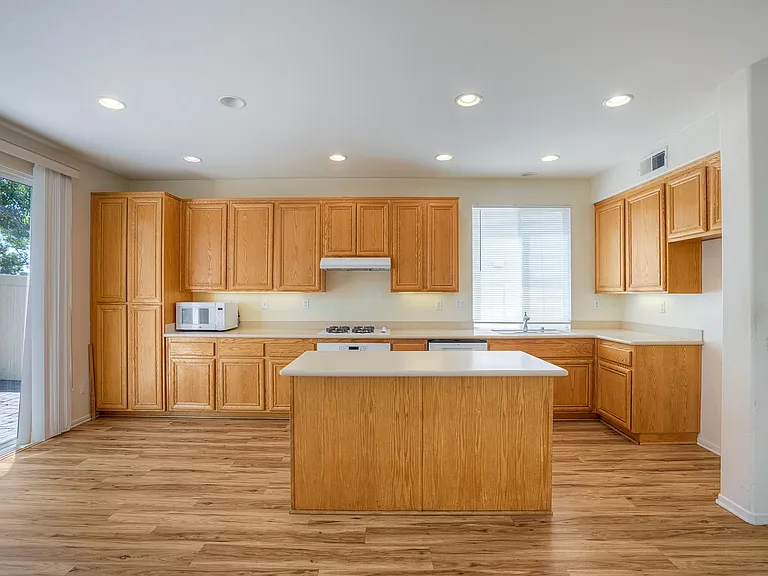 2938 W Canyon Ave W — Photo 11