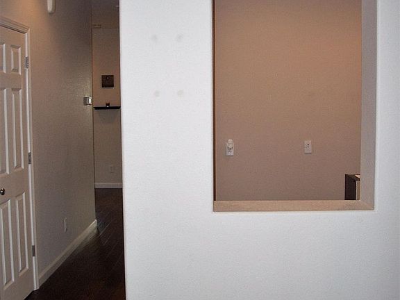 4th image of 1160 Colorado Dr