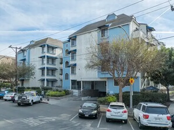 720 W 4th St #3, Long Beach, CA 90802
