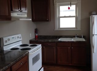 321 E Locust St APT 2, Bloomington, IL 61701