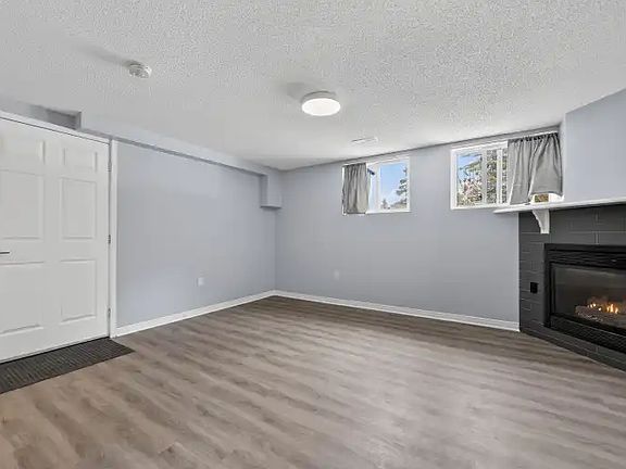 3rd image of 45 Assiniboine Dr #1