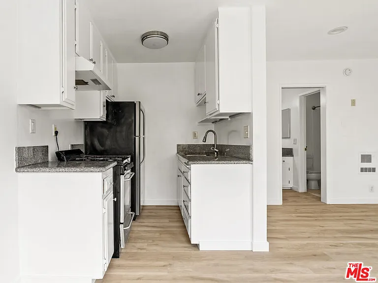 1916 Pacific Ave #2 — Photo 9