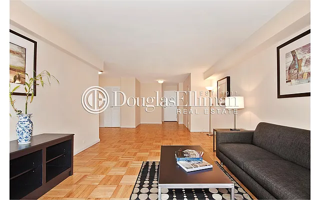 Sold by Douglas Elliman | media 14