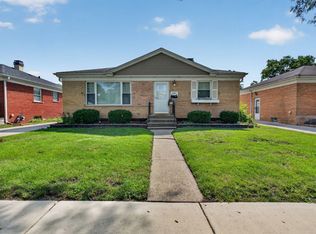 1621 Boeger Ave, Westchester, IL 60154