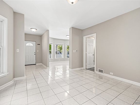 3rd image of 392 Marilla St
