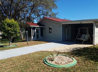 818 Bolivar St, Lady Lake, FL 32159