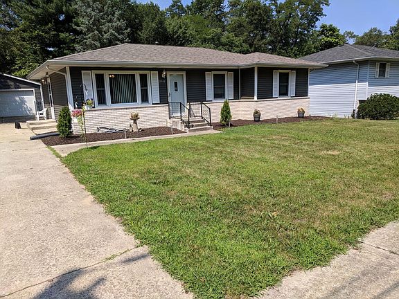 2nd image of 2588 Vanderburg St
