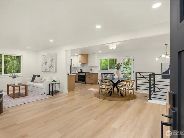 14442 Phelps Road NE, Bainbridge Island, WA 98110