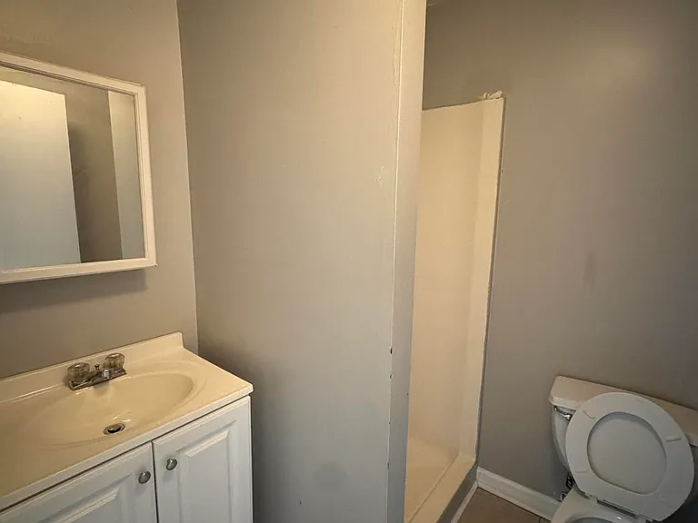 605 Harry St — Photo 21