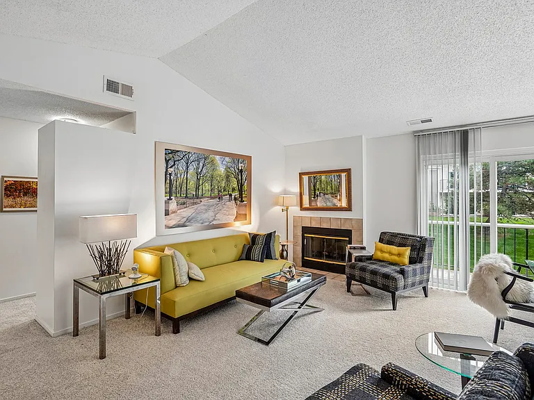 Citation Club Apartments — Photo 33