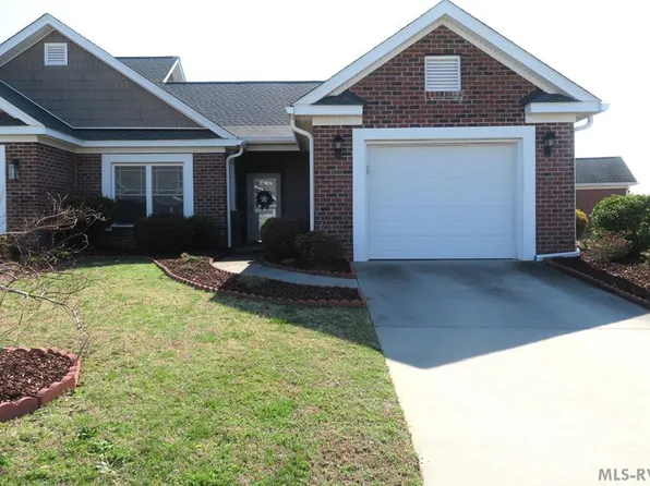 129 Savannah Cir N, Roanoke Rapids, NC 27870