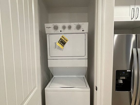 4th image of 1029 N 1030 W