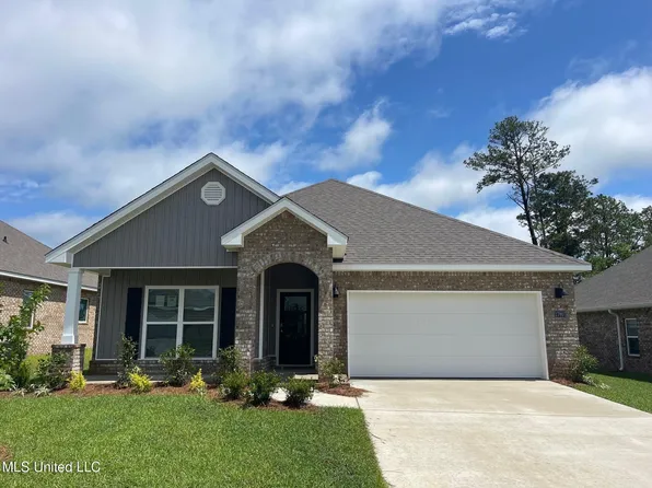 17807 Kelso Dr, Diberville, MS 39540