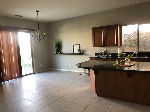 3rd image of 2153 River Bank Dr