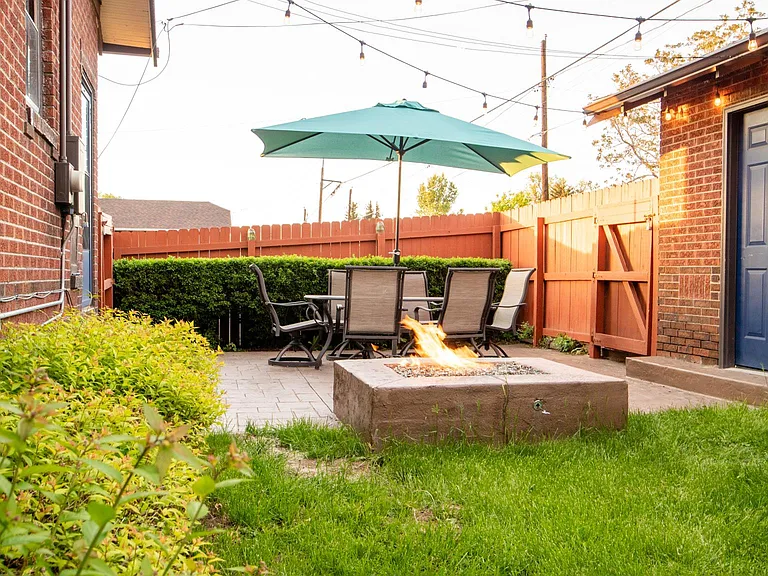 3458 N Steele St — Photo 8
