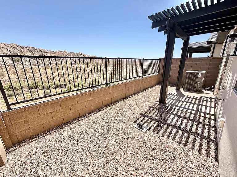 3934 E Fossil Way — Photo 24