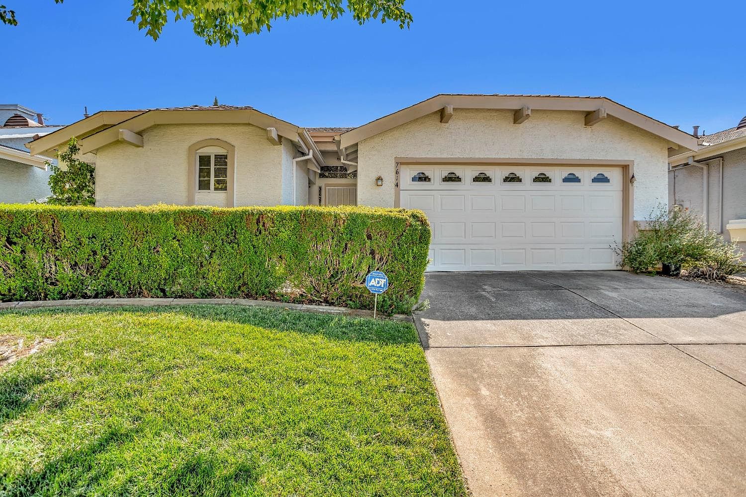7614 Sunvaught Ln, Sacramento, CA 95828 Zillow