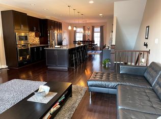 42293 Riggins Ridge Ter, Ashburn, VA 20148