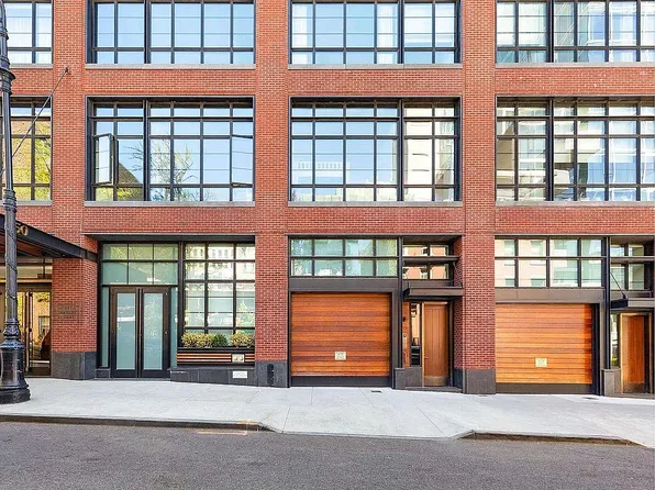 150 Charles St APT 1BN, New York, NY 10014