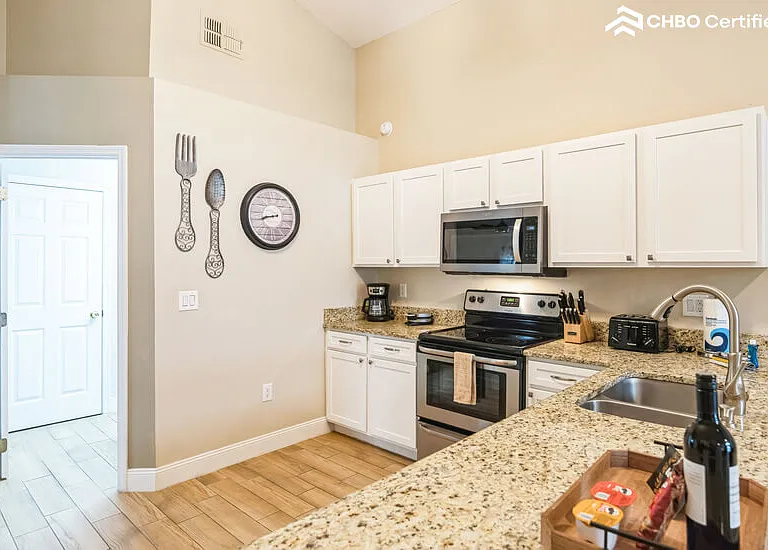 417 Casterton Cir — Photo 14