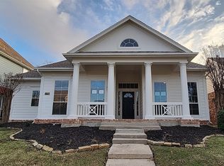 1726 Ivy Ln, Carrollton, TX 75007
