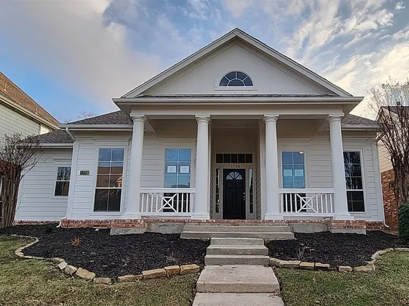 1726 Ivy Ln, Carrollton, TX 75007