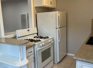 396 Carroll Park E #2, Long Beach, CA 90814