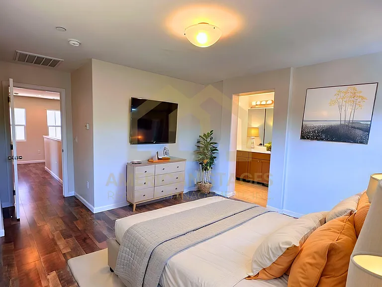 1208 Meridian Way — Photo 12
