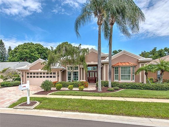 3rd image of 3301 Glenwood Cir