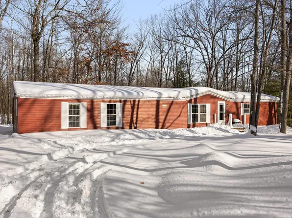 2150 Forester Dr, Frederic, MI 49733