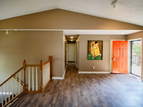 3736 Forest Green Dr, Lexington, KY 40517