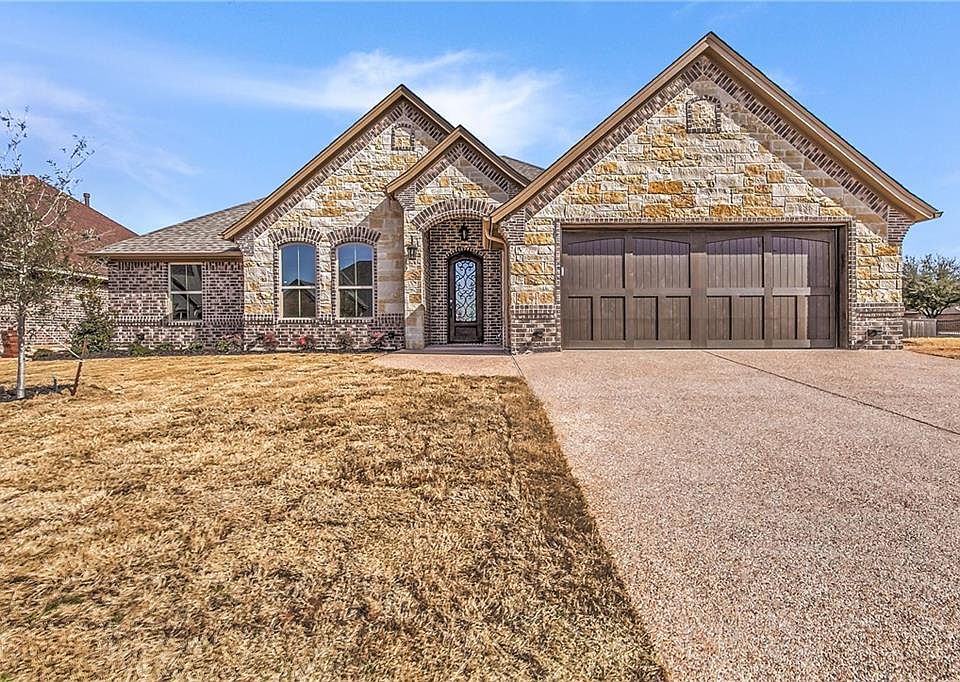 1st image of 1043 Anna Cir