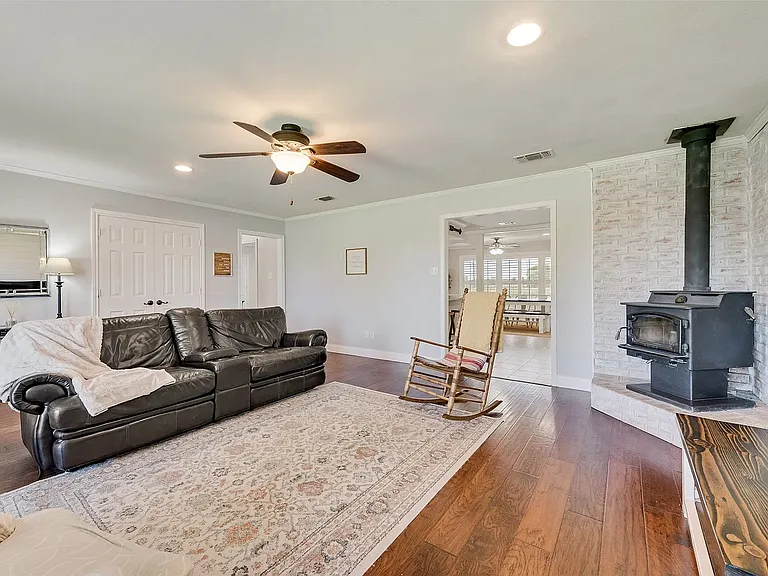 9711 Old Nacogdoches Trl — Photo 12