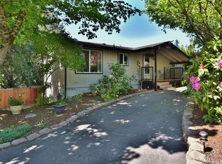 18121 10th Ave NE, Poulsbo, WA 98370