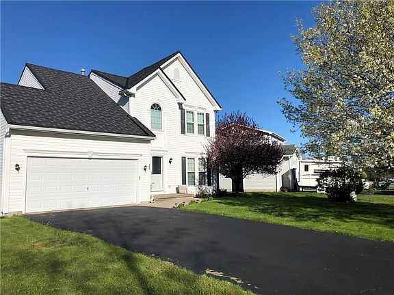 2nd image of 23 Cornflower Dr