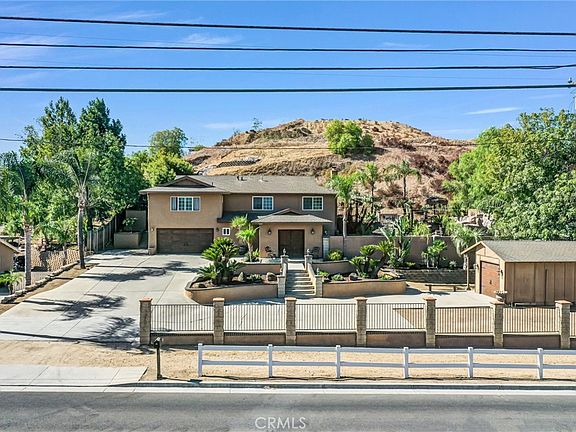 5th image of 1080 1st St