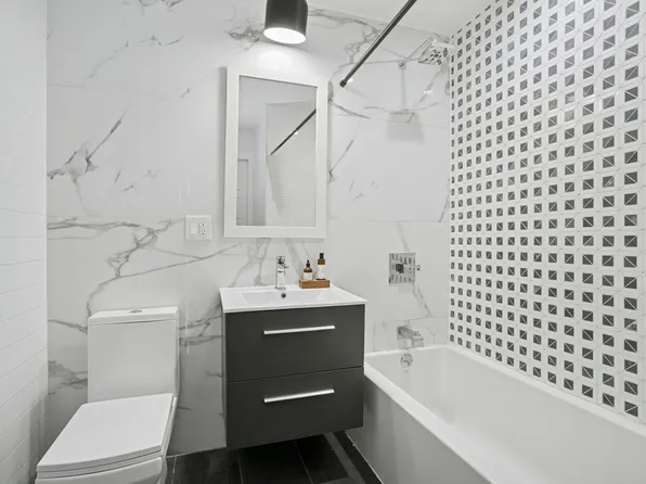 290 Powers Street image 9 of 15