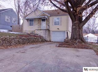 8008 Main St, Ralston, NE 68127